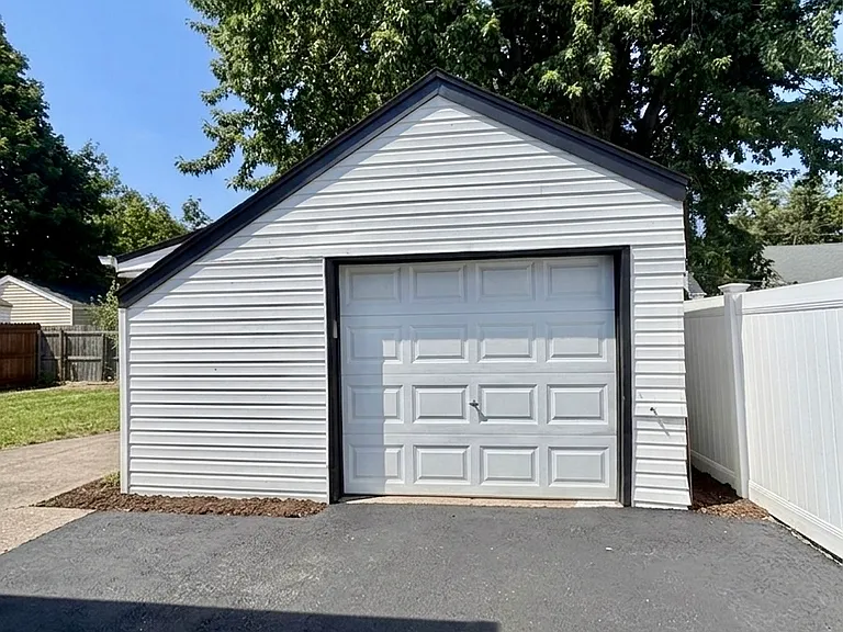 183 Manor Pkwy — Photo 19