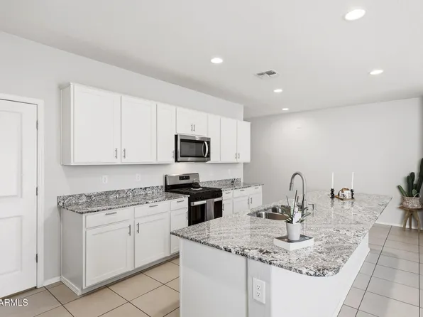 15540 W SMOKETREE Drive, Surprise, AZ 85387