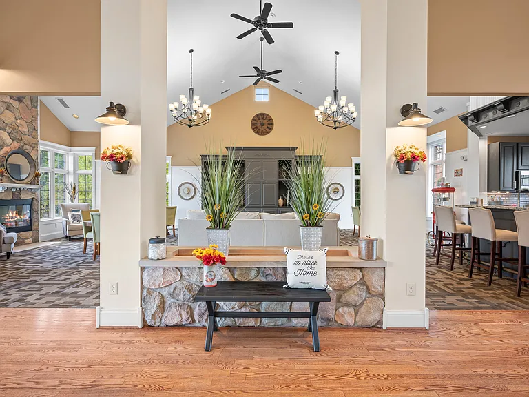 2900 W War Memorial Dr — Photo 19