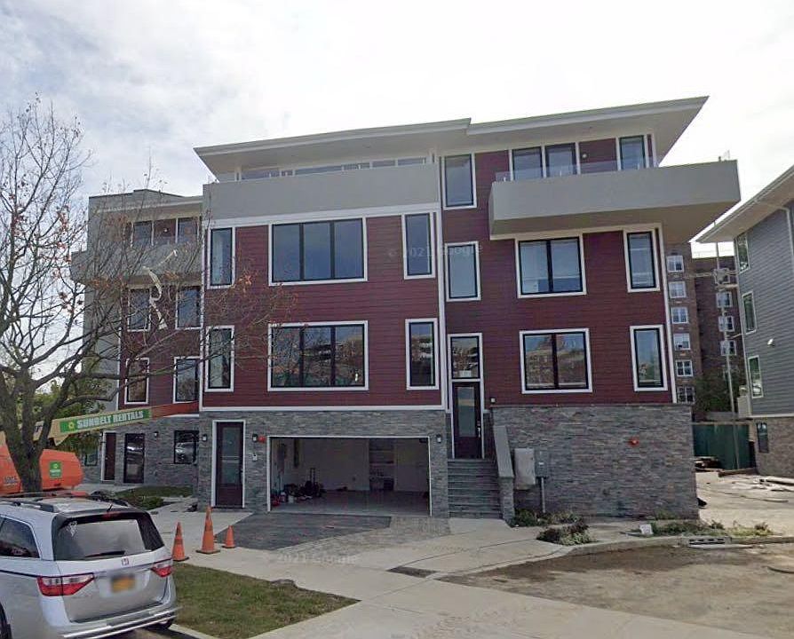 1st image of 18 Bay Ln