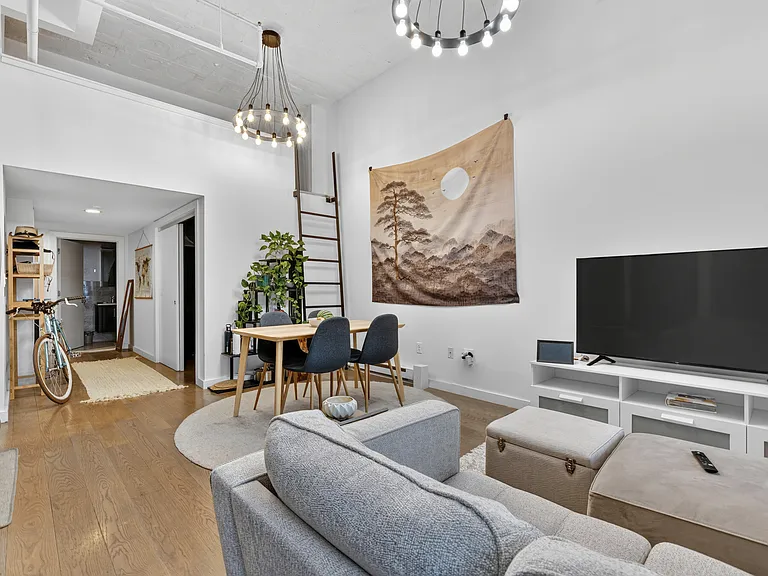 44 Berry St #3 — Photo 2