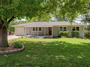 804 N 6th St, Wathena, KS 66090
