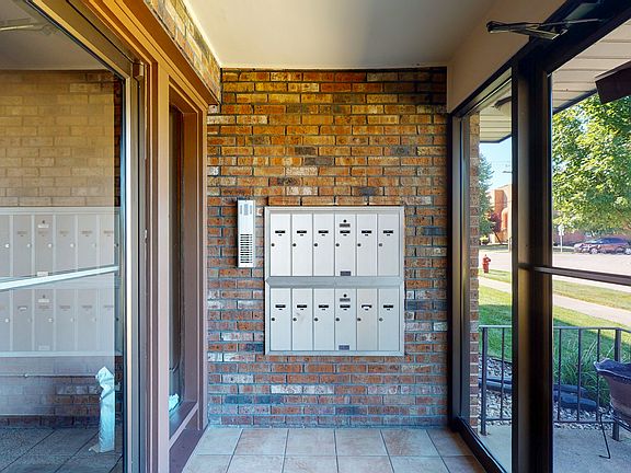 5th image of 10851 S Keating Ave APT 2A