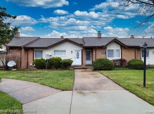 8401 Eighteen Mile Rd #255, Sterling Heights, MI 48313