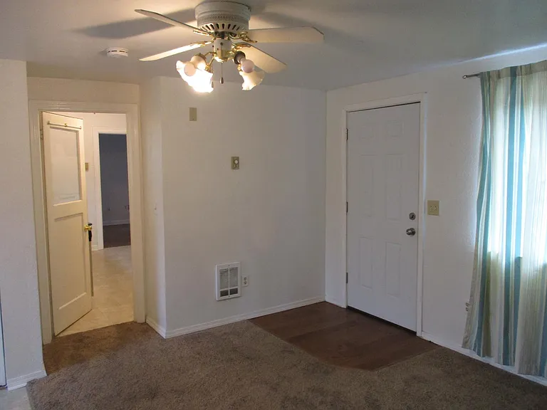 77 W 24th Pl — Photo 10