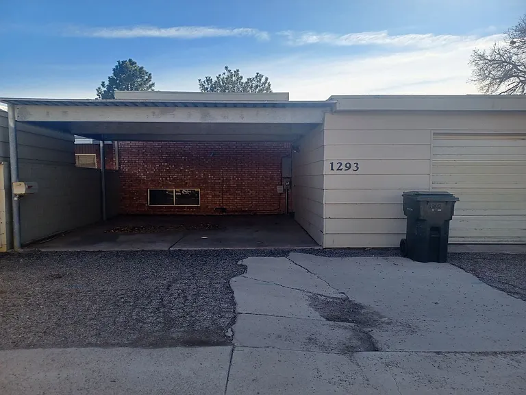 1293 Colonial Pkwy — Photo 15