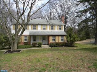 291 Meadowbrook Ln, Broomall, PA 19008