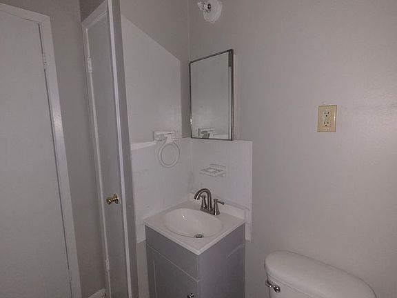 4th image of 408-412 Graham St #412G2