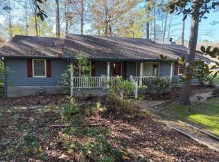 211 Robin Hood Rd, Thomasville, GA 31792