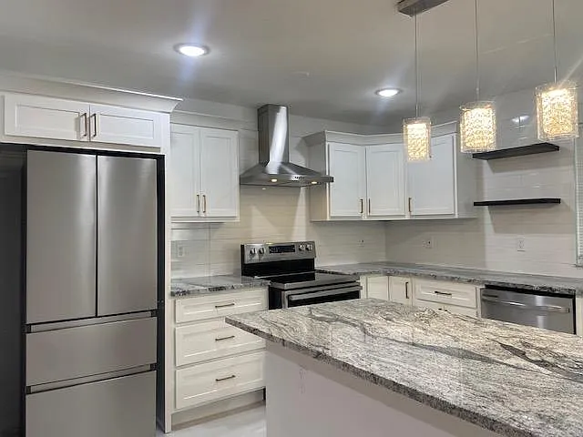2044 Kingsford Dr — Photo 9
