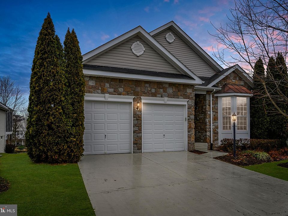 1st image of 3716 Russett Maple Ct