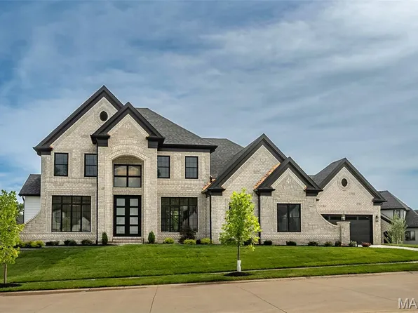 744 Silver Buck Ln, Chesterfield, MO 63005