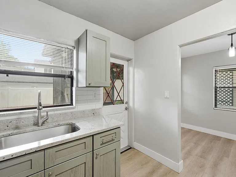1414 E Muriel St — Photo 18