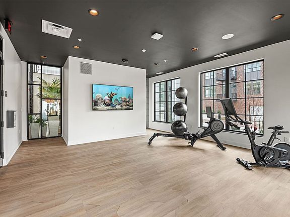 5th image of 1235 W 73rd St #B-101