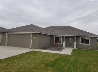 8201 Babine Dr, Pasco, WA 99301
