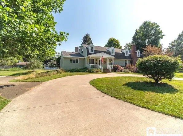 297 Central Ave, Fredonia, NY 14063