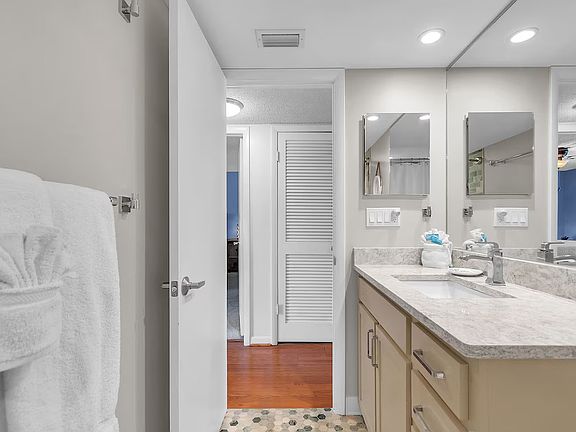 3rd image of 19725 Gulf Blvd APT 47
