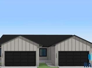 1601 N Tina Dr, Sioux Falls, SD 57110