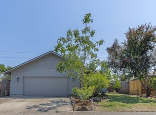 1205 Laurelhurst Dr, Eugene, OR
