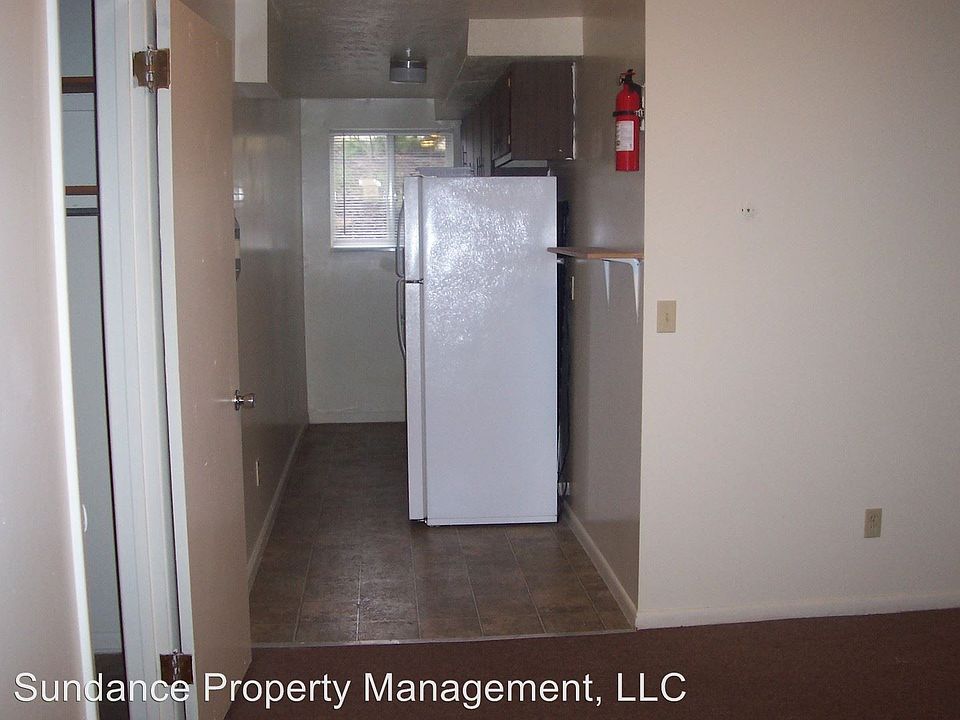 1st image of 306 N Main St APT 2