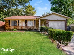 1418 Eagle Pass Dr, Garland, TX 75040