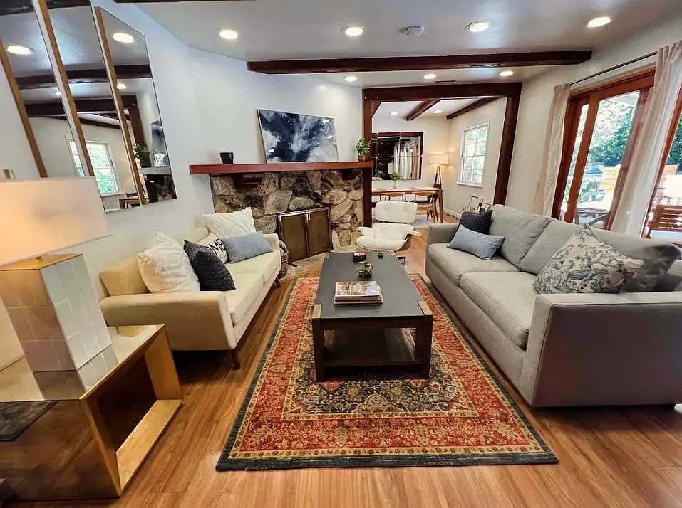 4 bed, 1698 sqft, $12,999 — Photo 4