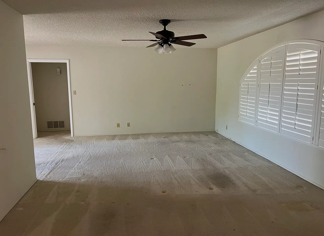471 E Cascada Rd — Photo 3