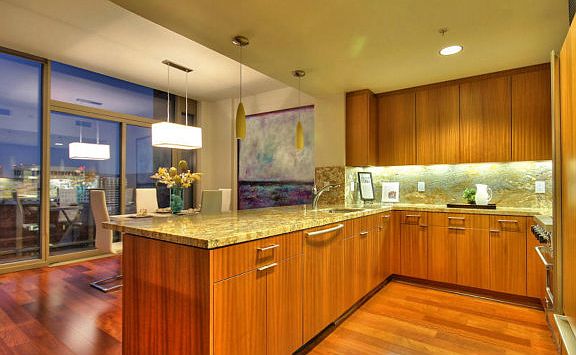 4th image of 38 N Almaden Blvd Unit 2000