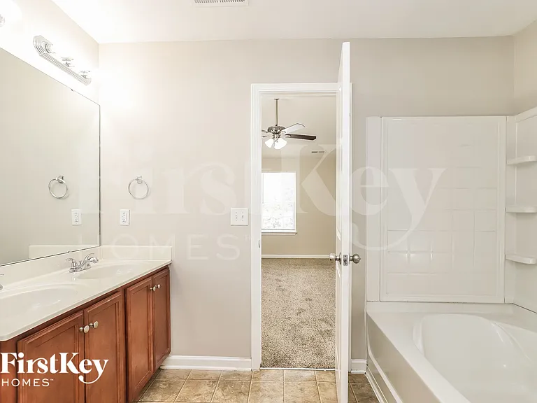 2322 Deerbrook Forest Ln — Photo 15