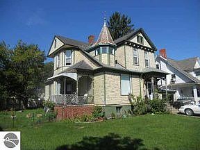2nd image of 423 Newman St