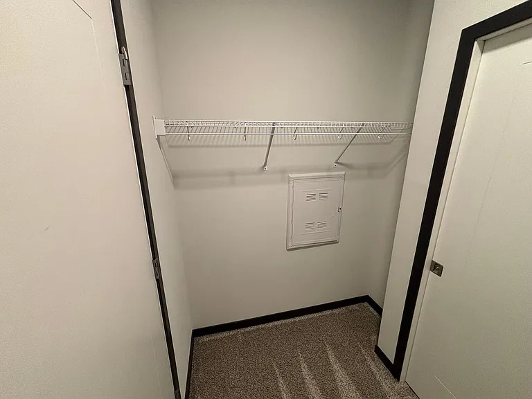 Homestead Luxury Apartments — Photo 22