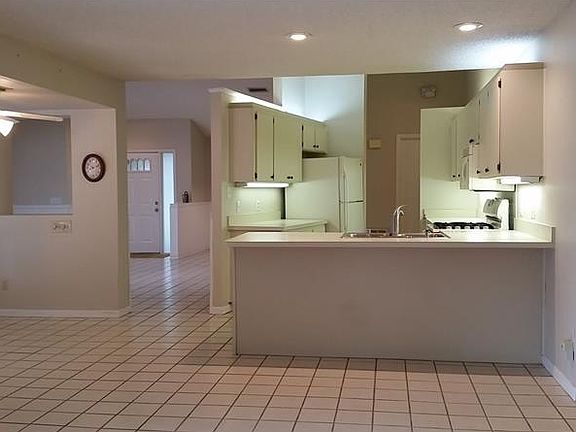 3rd image of 1506 Graywood Ct