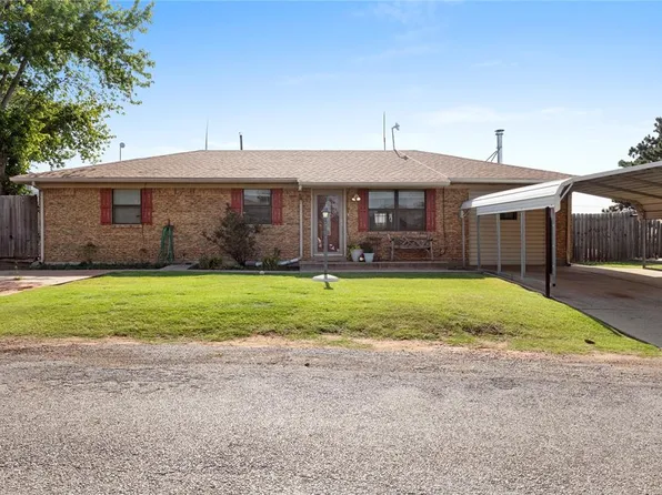 138 Bluestem St, Weatherford, OK 73096