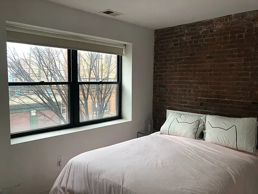 Rented by Highline Residential | media 32