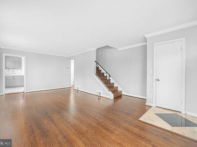 5225 59th Ave — Photo 7