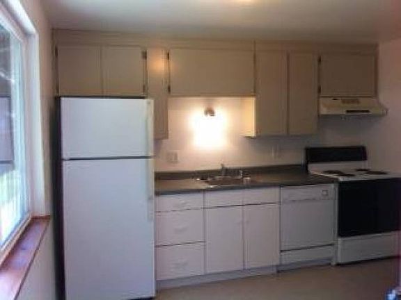 5th image of 6482 Haneberg Ln NE