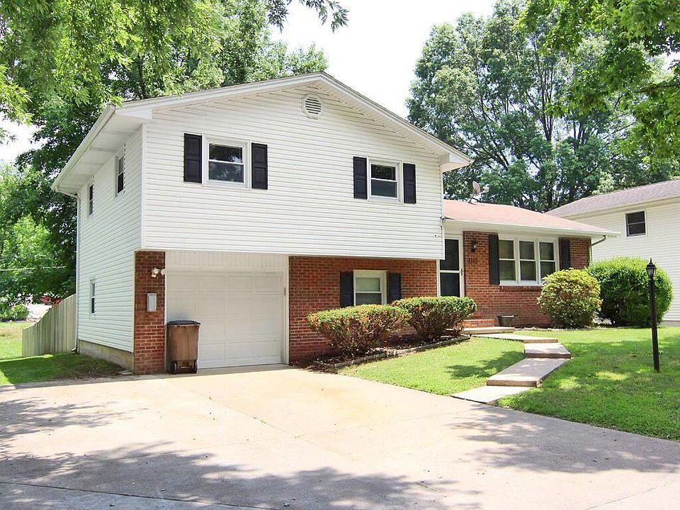 1st image of 1110 Landgraf Dr
