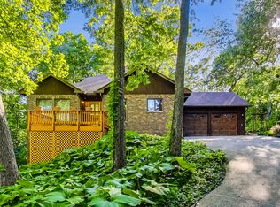 201 Hollow Way, Ingleside, IL 60041