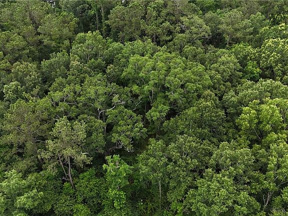 4th image of Hewitt Rd