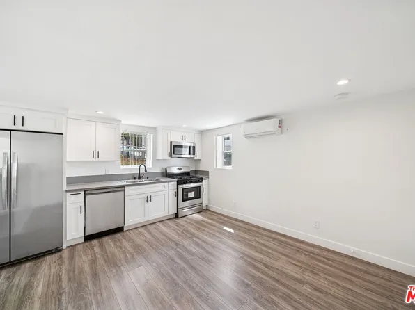 1267 Vin Scully Ave #1/2, Los Angeles, CA 90026