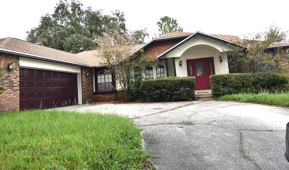 9109 Queen Elizabeth Ct