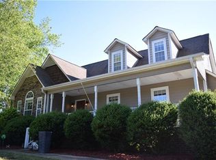 3423 N Bay Dr, Granite Falls, NC 28630