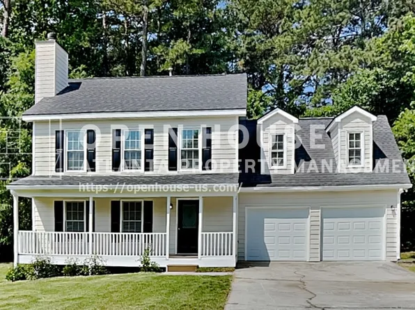 1275 Shamrock Hill Cir, Loganville, GA 30052