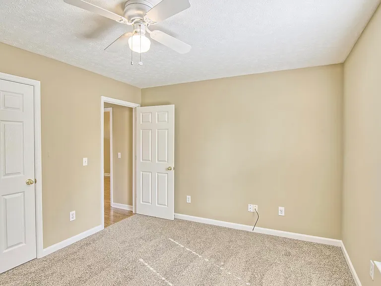 7145 Catherine Dr — Photo 3