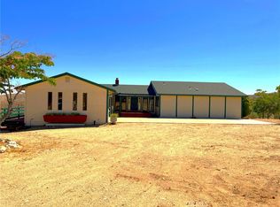 28714 Cruthers Creek Rd, Pearblossom, CA 93553