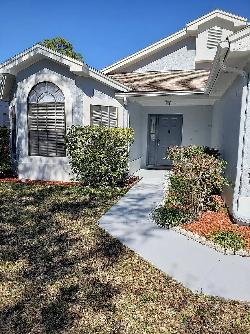 4 bed, 2080 sqft, $2,500 — Photo 2