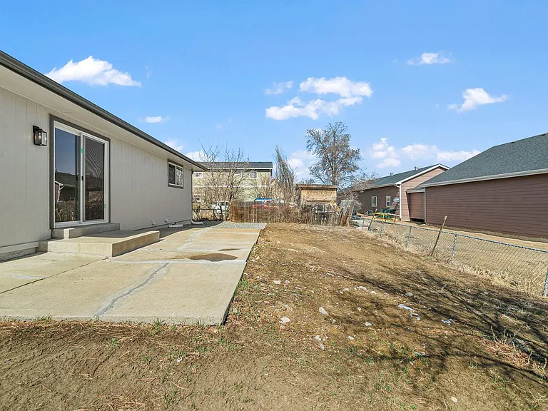 6364 Julian St — Photo 17