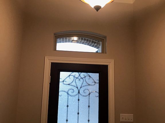 Glazed ceiling in entry.