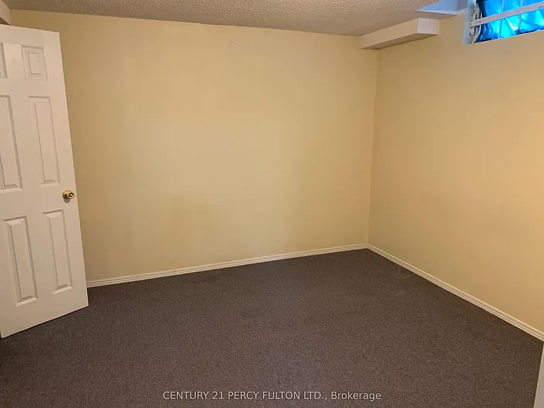 658 Wildgrass Rd — Photo 7