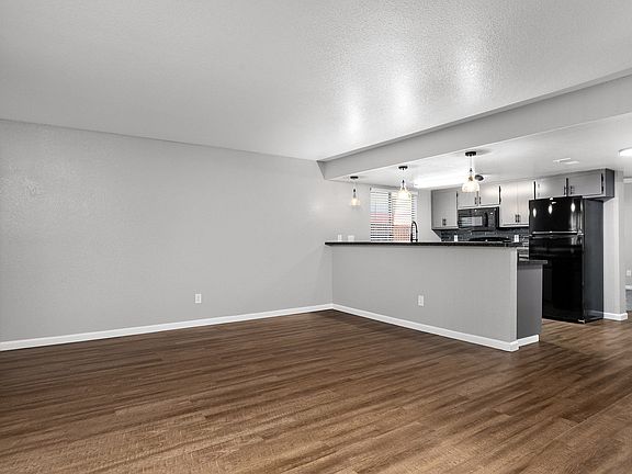 4th image of 621 Pomona Ave #364
